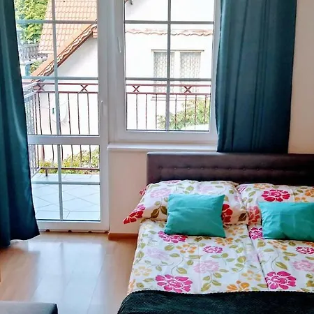 Aleksandra Kwatera prywatna