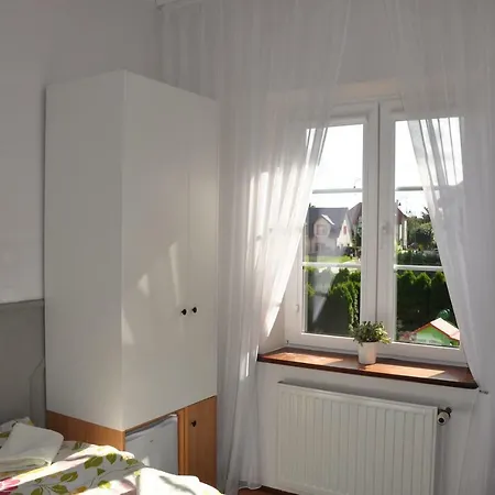 Aleksandra Kwatera prywatna *