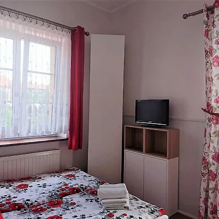 Séjour chez l'habitant Aleksandra , *