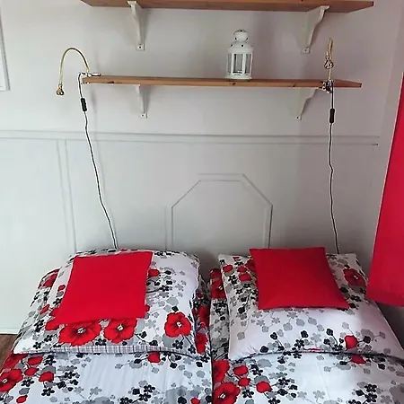 Aleksandra Kwatera prywatna